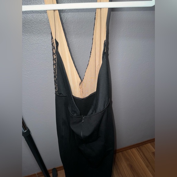 Beautiful custom made embellished low back dress - Picture 6 of 6